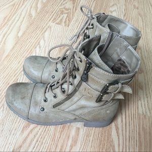 Guess size 7 Desert Combat Boots